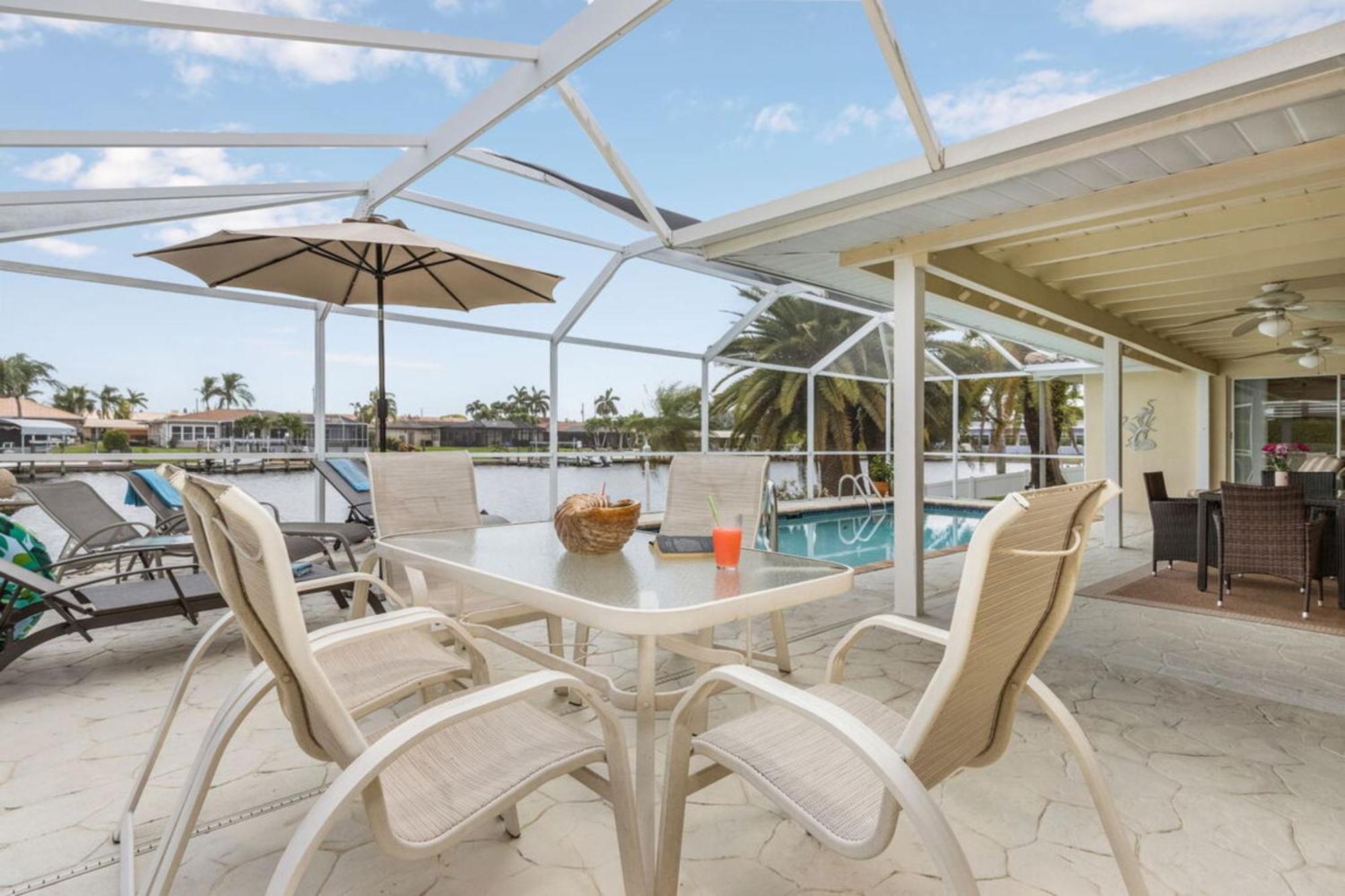 Villa Catalina Isles - Holidays In Paradise Cape Coral Exterior foto