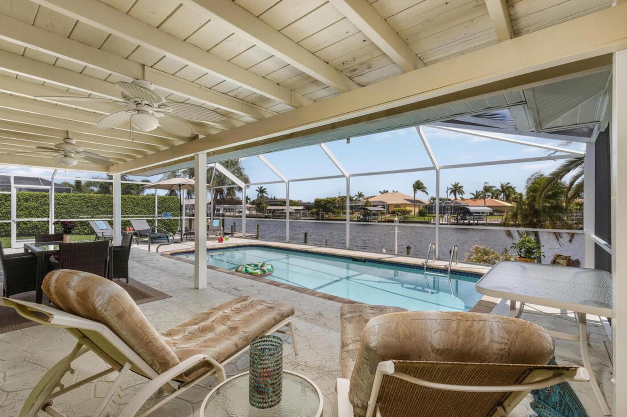 Villa Catalina Isles - Holidays In Paradise Cape Coral Exterior foto