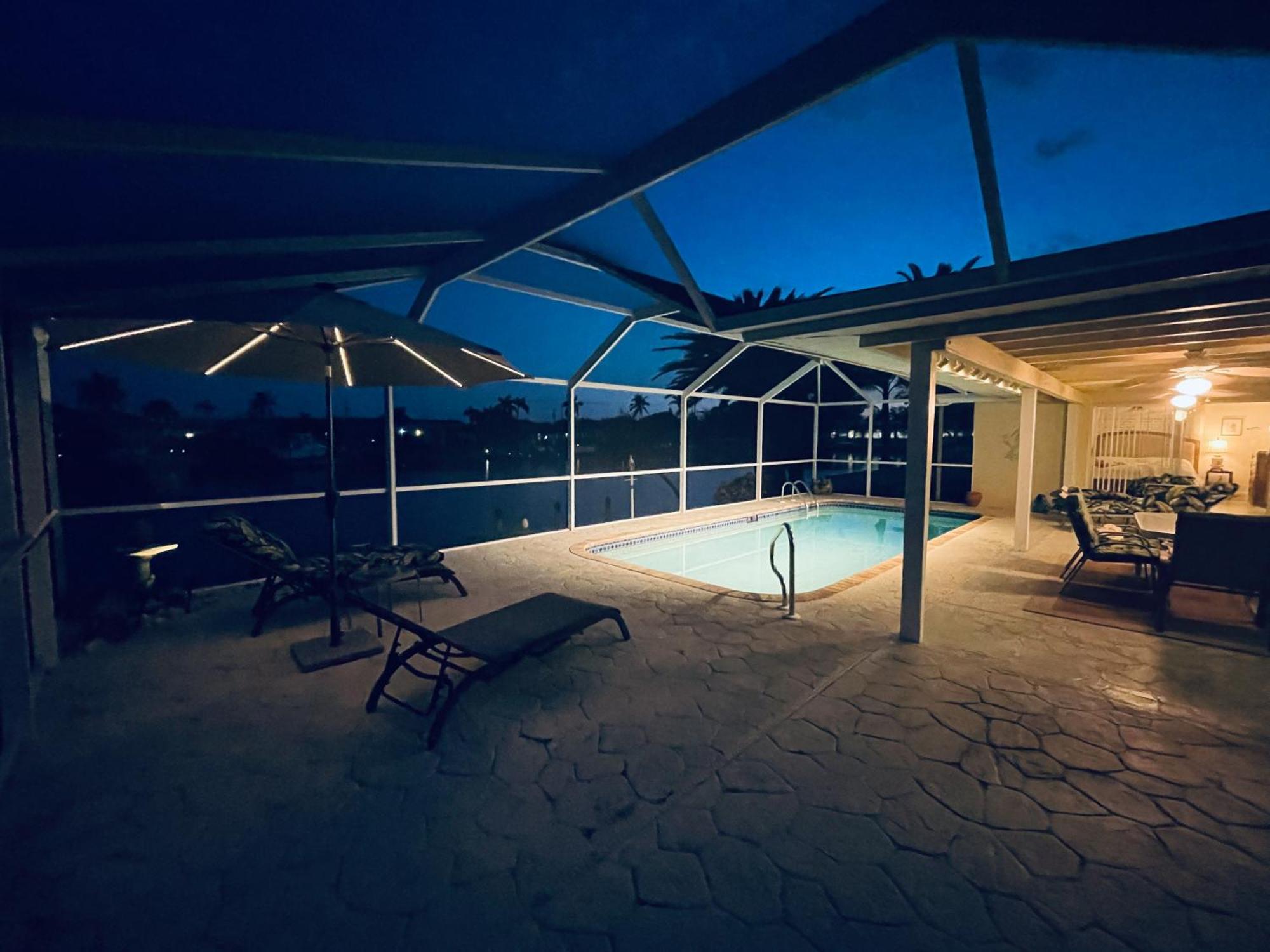 Villa Catalina Isles - Holidays In Paradise Cape Coral Exterior foto