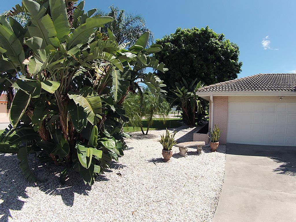 Villa Catalina Isles - Holidays In Paradise Cape Coral Exterior foto